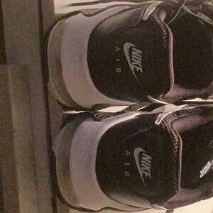 Nike Black and White Women's Sneakers